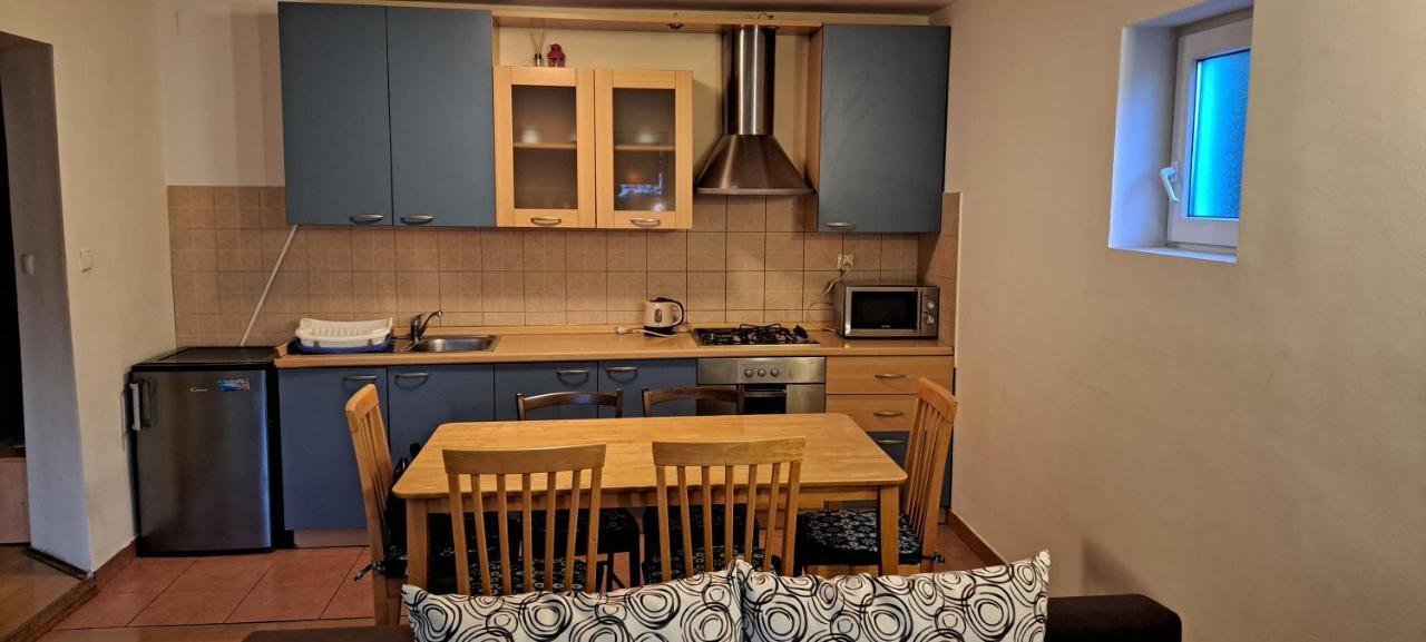 Apartment Sodan 72 オミシュ エクステリア 写真